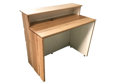 Theke Rustikal aus Eiche mit Totwurml�chern und Astl�chern