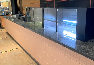 Thekenumbau mit Fliesen, umlackieren der Bestandsteile Rückwand lackieren, neue Regale